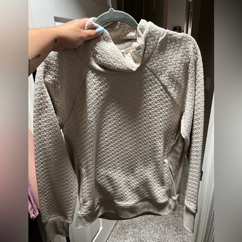 Athletic crewneck